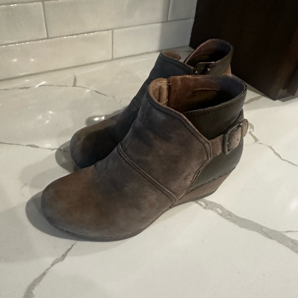 Dansko Woman’s Boots Size 38 - Picture 2 of 7